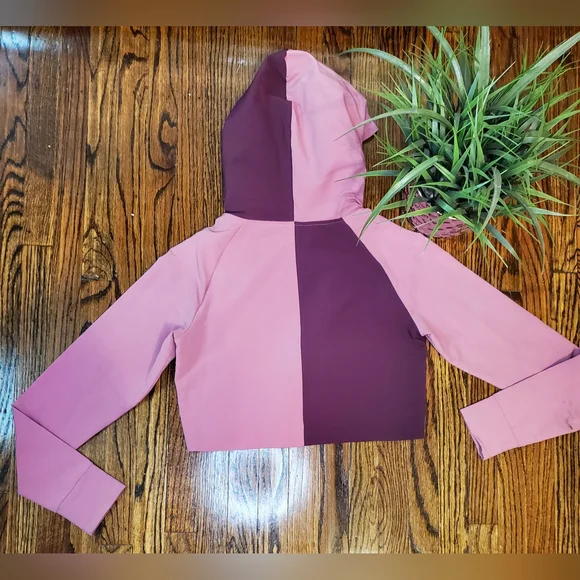 Gymshark Asimetrical Performance Hoodie - Picture 9 of 15